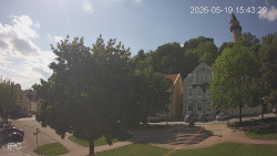 Náměstí, Hrad a Trůba