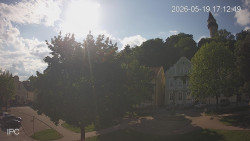Náměstí, Hrad a Trůba