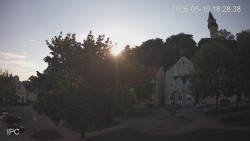 Náměstí, Hrad a Trůba