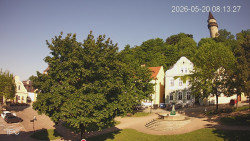 Náměstí, Hrad a Trůba
