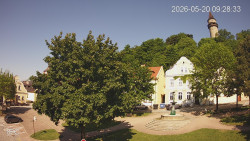 Náměstí, Hrad a Trůba