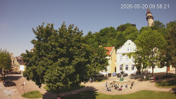 Náměstí, Hrad a Trůba