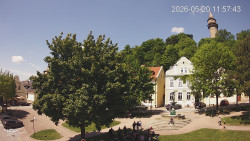 Náměstí, Hrad a Trůba