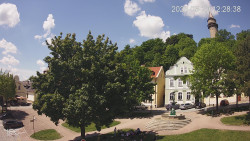 Náměstí, Hrad a Trůba