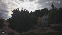Náměstí, Hrad a Trůba