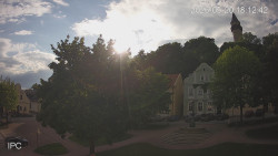 Náměstí, Hrad a Trůba