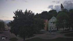 Náměstí, Hrad a Trůba