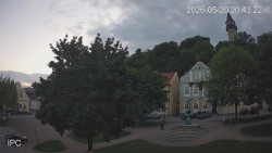 Náměstí, Hrad a Trůba