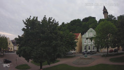 Náměstí, Hrad a Trůba