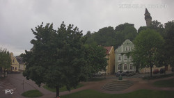 Náměstí, Hrad a Trůba