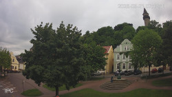 Náměstí, Hrad a Trůba