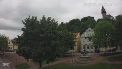 Náměstí, Hrad a Trůba