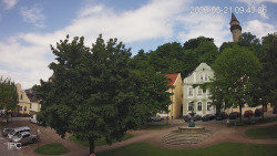 Náměstí, Hrad a Trůba