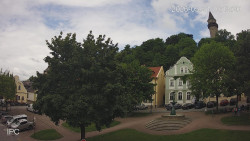 Náměstí, Hrad a Trůba