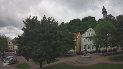 Náměstí, Hrad a Trůba
