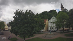 Náměstí, Hrad a Trůba