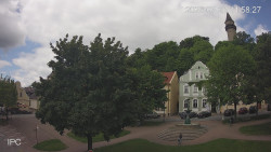 Náměstí, Hrad a Trůba