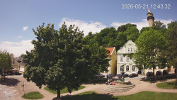 Náměstí, Hrad a Trůba