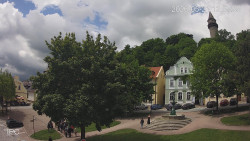 Náměstí, Hrad a Trůba