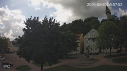 Náměstí, Hrad a Trůba