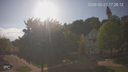 Náměstí, Hrad a Trůba