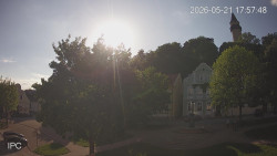 Náměstí, Hrad a Trůba