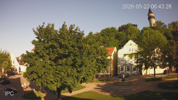 Náměstí, Hrad a Trůba