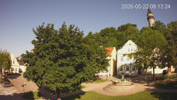 Náměstí, Hrad a Trůba