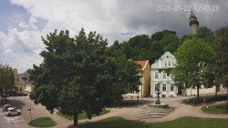Náměstí, Hrad a Trůba