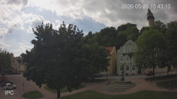 Náměstí, Hrad a Trůba