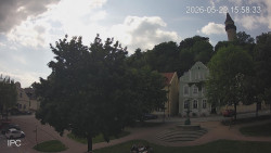 Náměstí, Hrad a Trůba