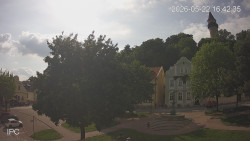 Náměstí, Hrad a Trůba