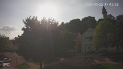 Náměstí, Hrad a Trůba