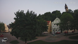 Náměstí, Hrad a Trůba