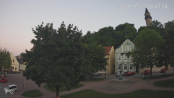 Náměstí, Hrad a Trůba