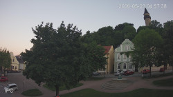 Náměstí, Hrad a Trůba