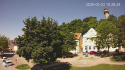 Náměstí, Hrad a Trůba