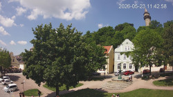 Náměstí, Hrad a Trůba