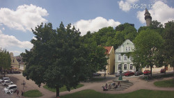 Náměstí, Hrad a Trůba