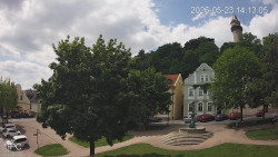 Náměstí, Hrad a Trůba