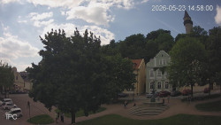 Náměstí, Hrad a Trůba