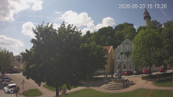 Náměstí, Hrad a Trůba