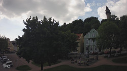Náměstí, Hrad a Trůba