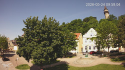 Náměstí, Hrad a Trůba
