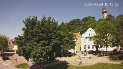 Náměstí, Hrad a Trůba