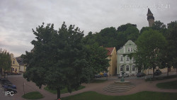 Náměstí, Hrad a Trůba