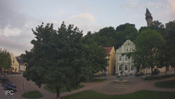 Náměstí, Hrad a Trůba