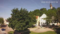 Náměstí, Hrad a Trůba
