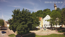 Náměstí, Hrad a Trůba