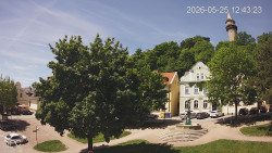Náměstí, Hrad a Trůba
